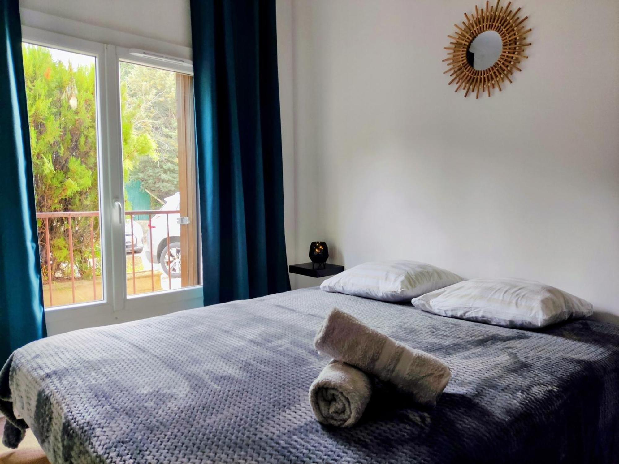 Provencal-Style Apartment เอ็ก-ซอง-โพรวองซ์ ภายนอก รูปภาพ