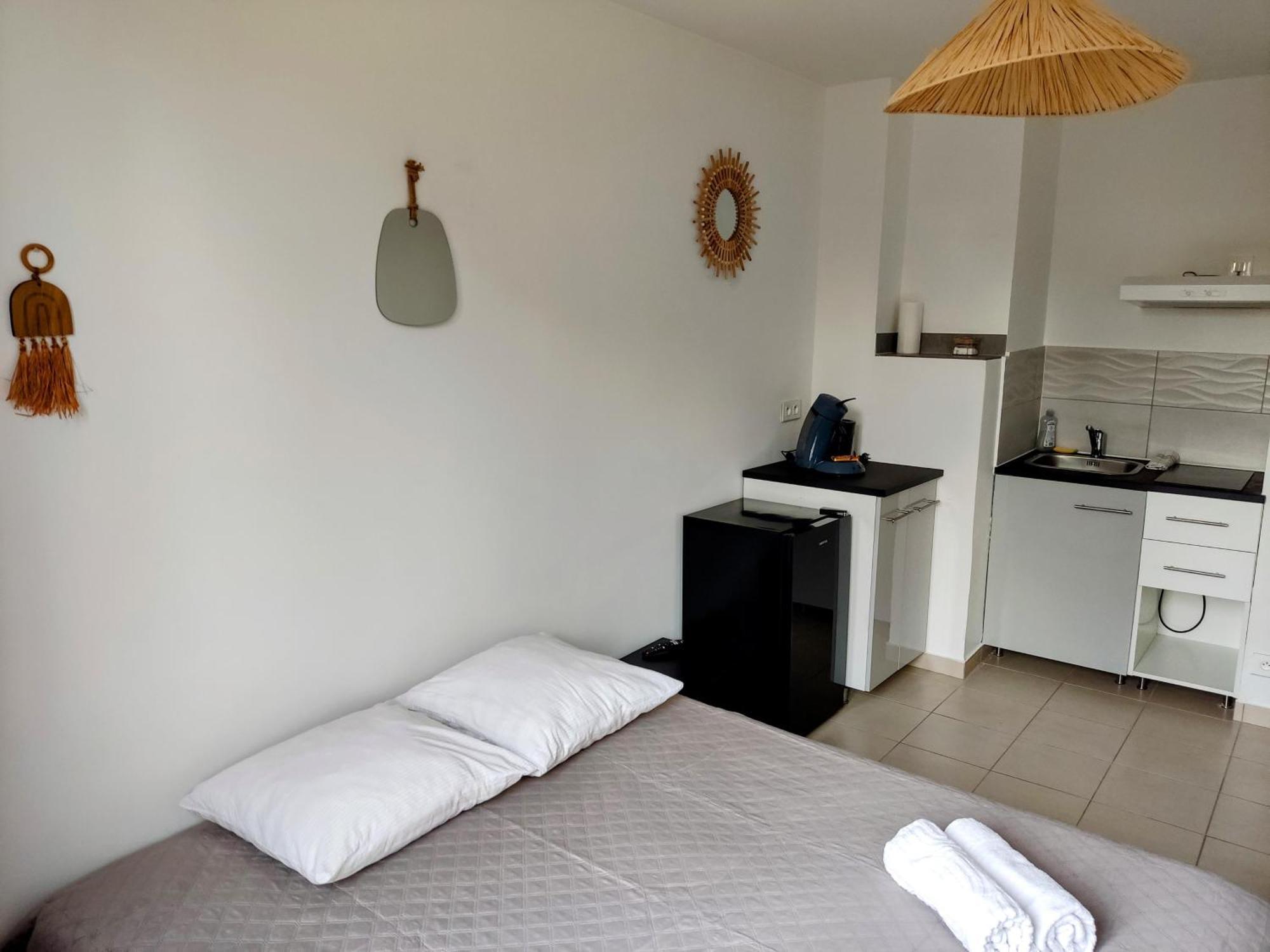 Provencal-Style Apartment เอ็ก-ซอง-โพรวองซ์ ภายนอก รูปภาพ